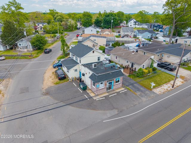715 Laurence Parkway, South Amboy