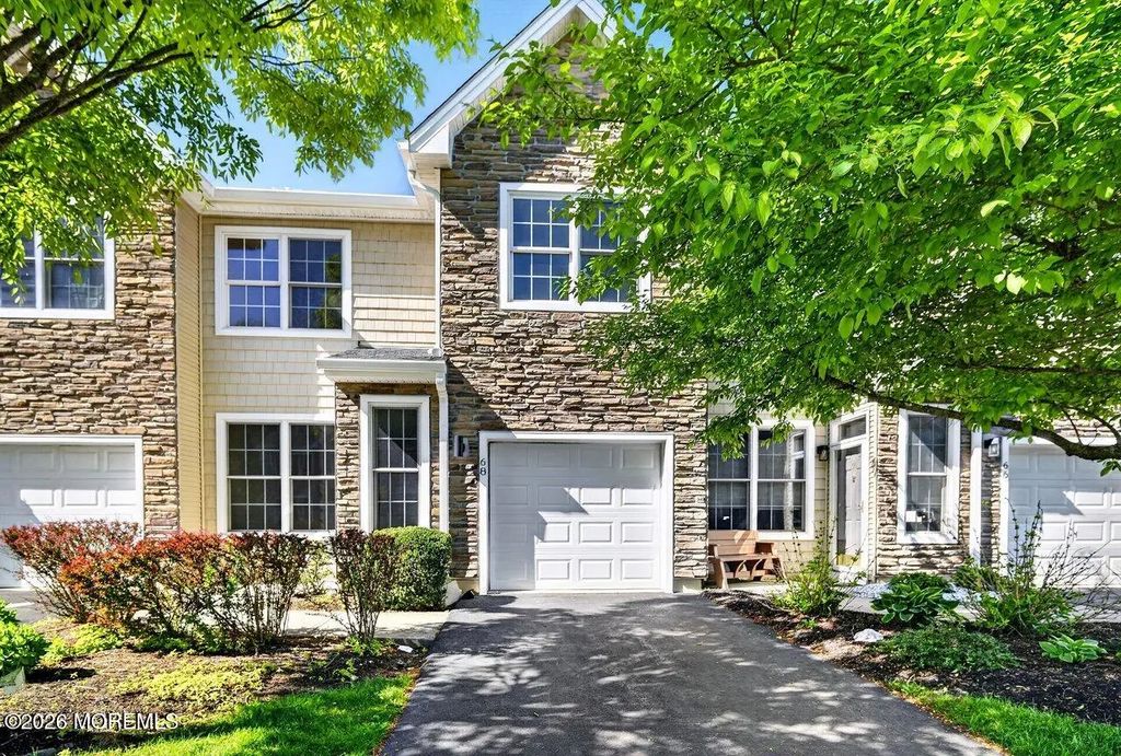 68 Osprey Drive, Old Bridge