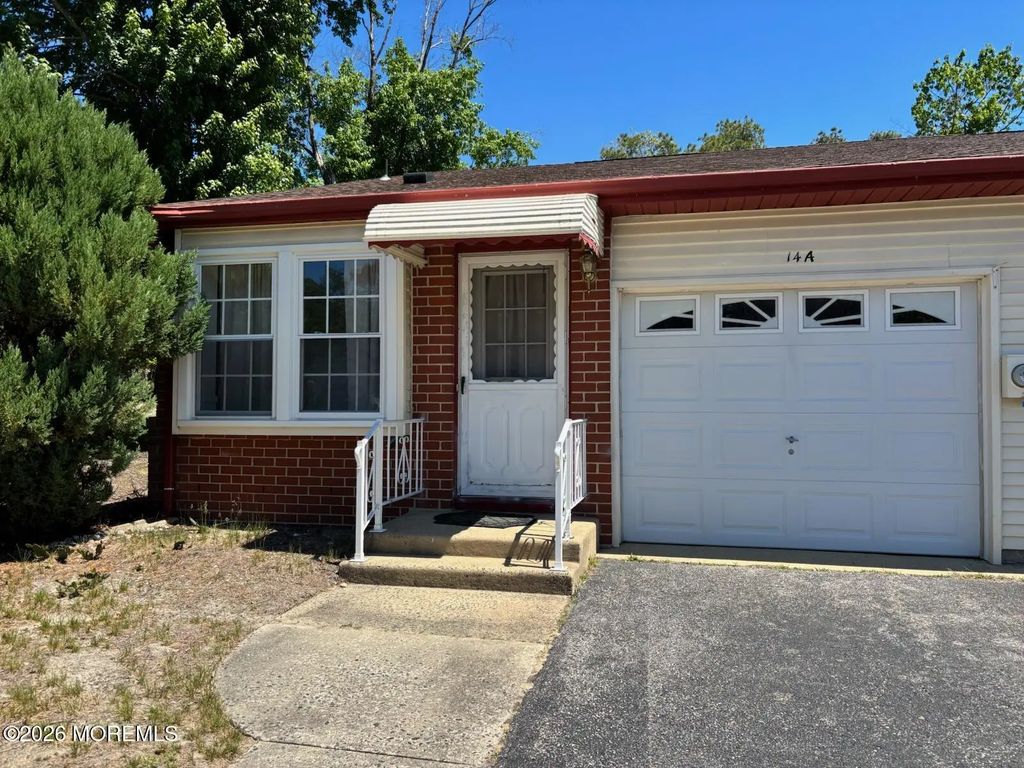 14 Easton Drive A, Whiting