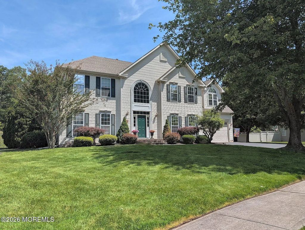27 Penn Place, Forked River