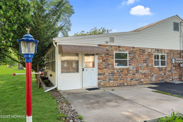 5 Chestnut Street C, Toms River