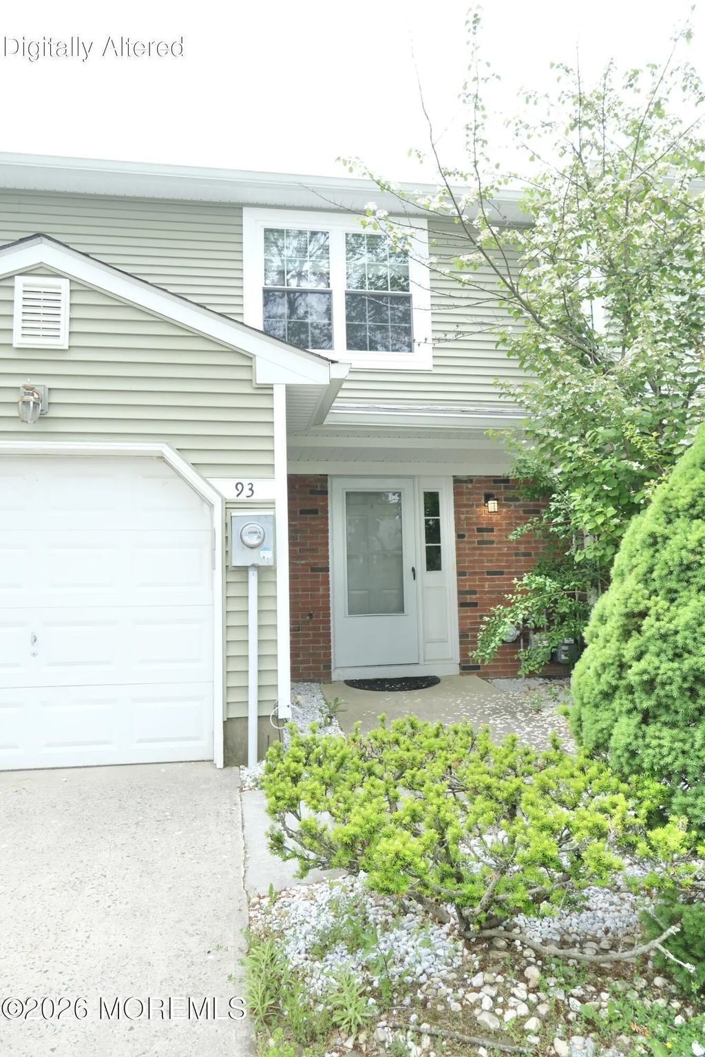 93 Oak Lane, Eatontown