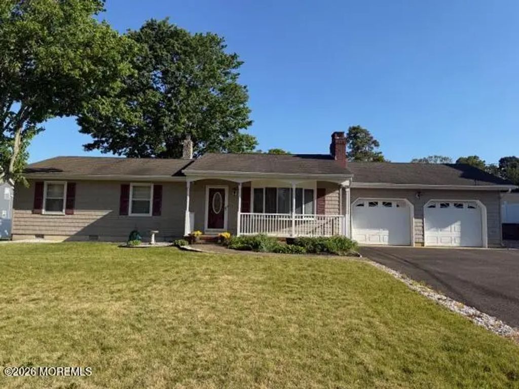 820 5th Avenue, Toms River