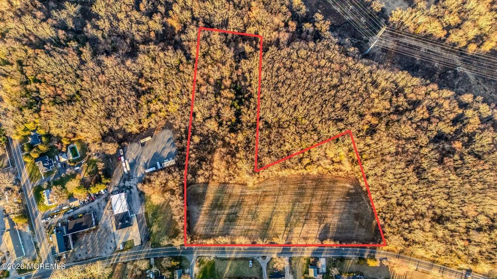 Adelphia-farmingdale Road, Farmingdale