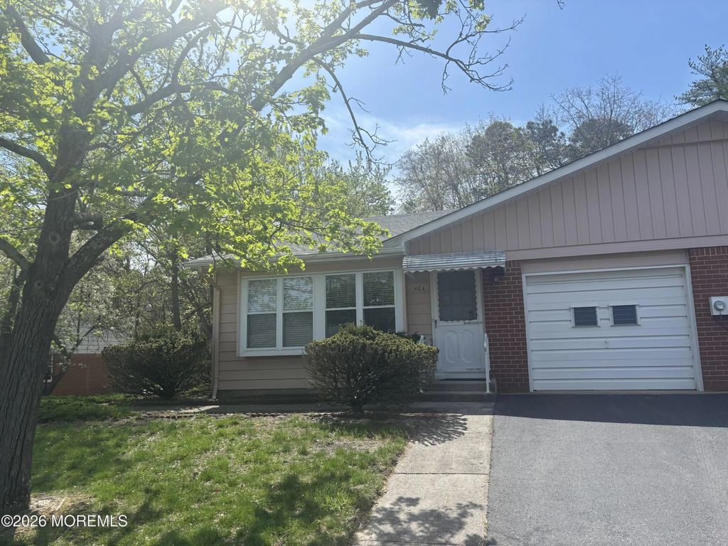 40 Franklin Lane A, Whiting