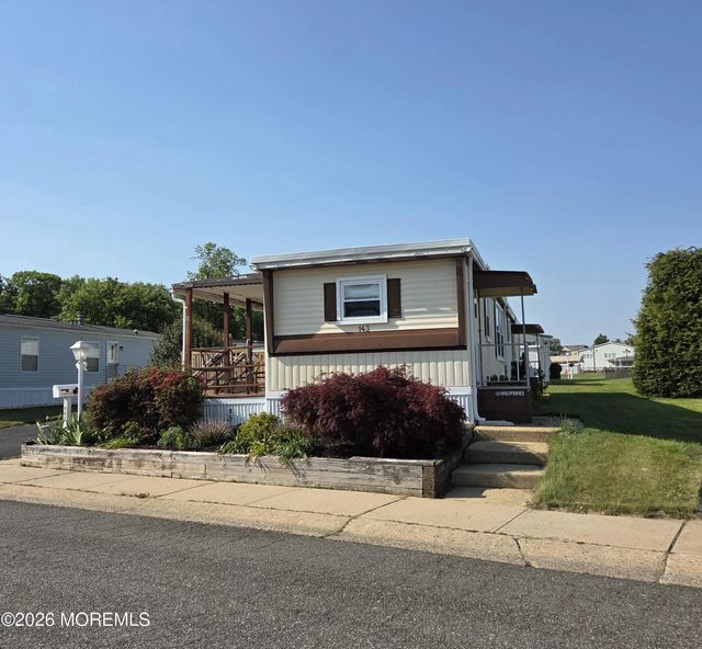 143 Starling Place, Freehold