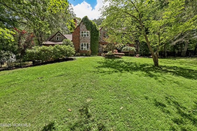 827 Holmdel Road, Holmdel