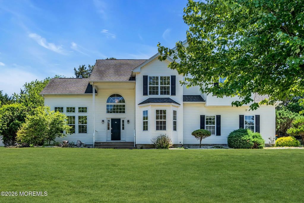 46 Woodview Drive, Howell
