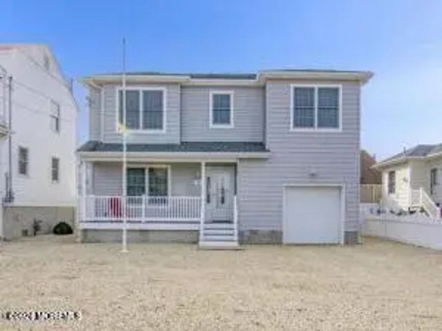 26 Newark Avenue, Lavallette
