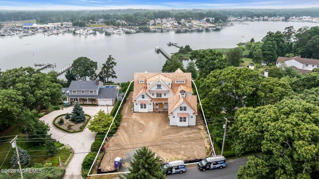 2639 River Road, Manasquan