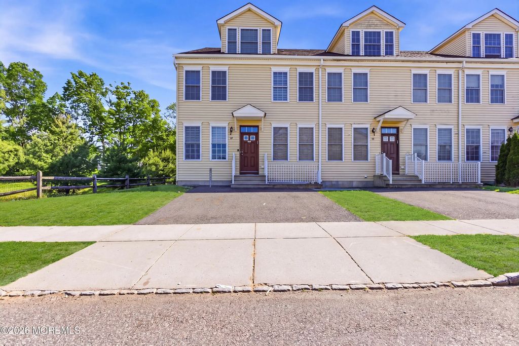 27 Lodz Drive, Lakewood