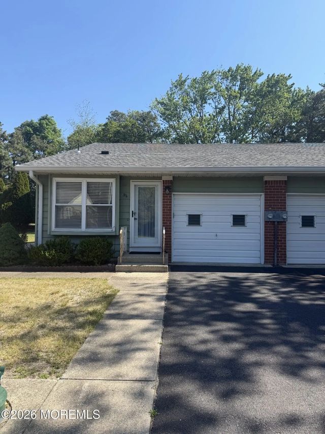 31 Homestead Drive A, Whiting