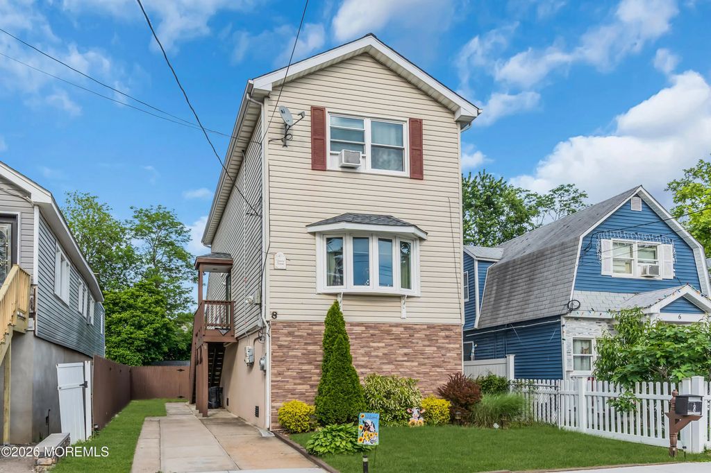 8 Lincoln Court, Keansburg