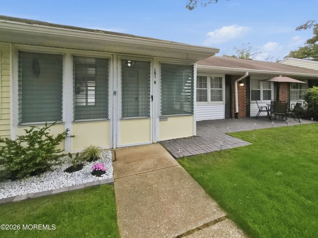 151b Buckingham Drive, Lakewood