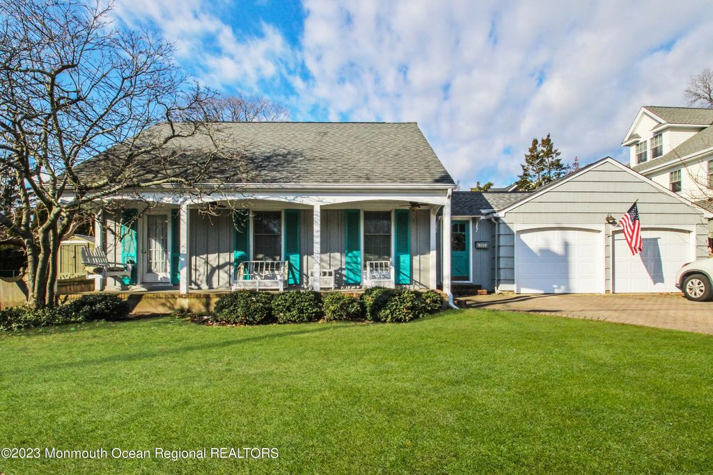303 Bell Place, Sea Girt