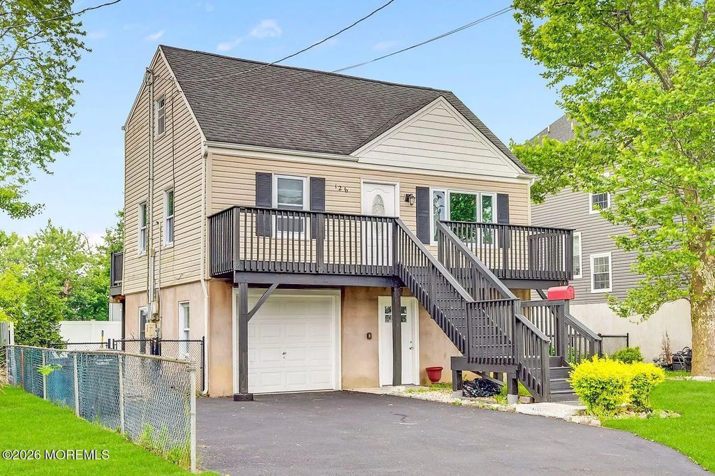 126 Dock Street, Union Beach