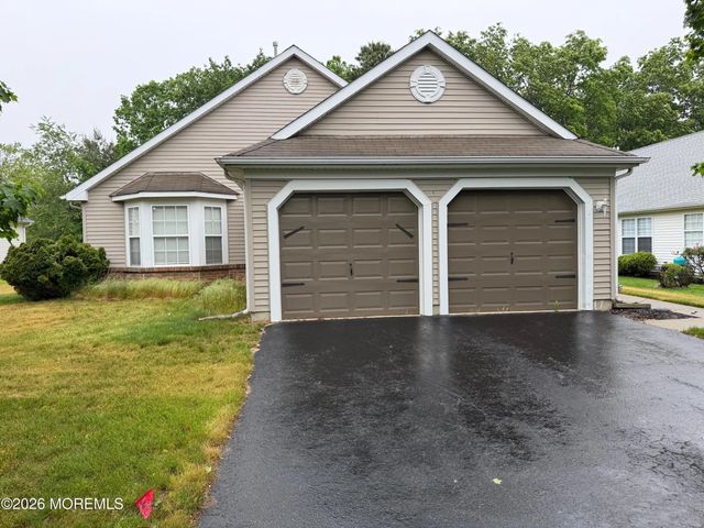 71 Skyline Drive, Lakewood
