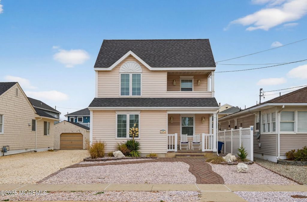 19 Haddonfield Avenue, Lavallette
