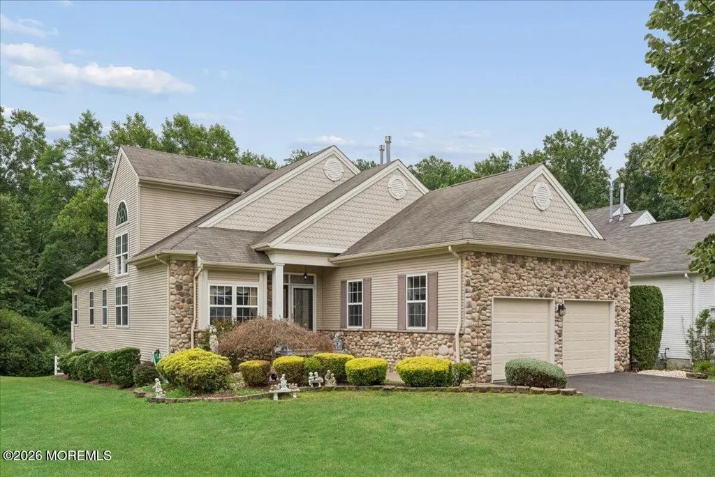 1 Gainsborough Court, Manalapan