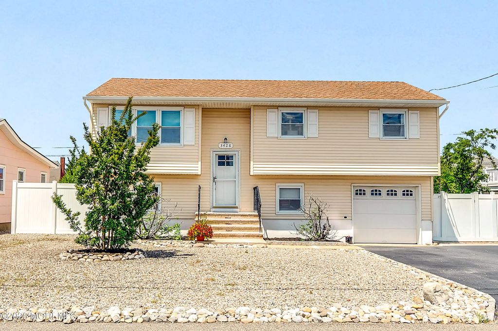 3428 Bergen Avenue, Toms River