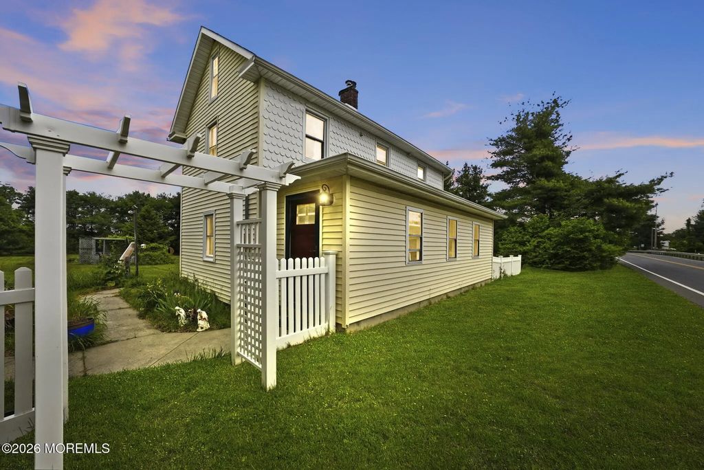 884 Monmouth Road, Cream Ridge