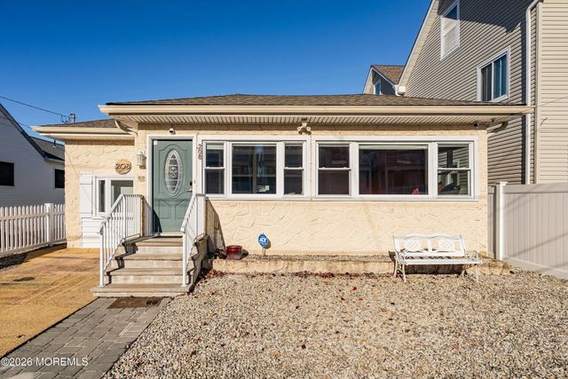 208 Carteret Avenue, Seaside Heights