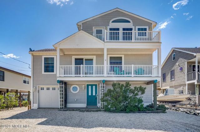 20 Carroll Avenue, Tuckerton