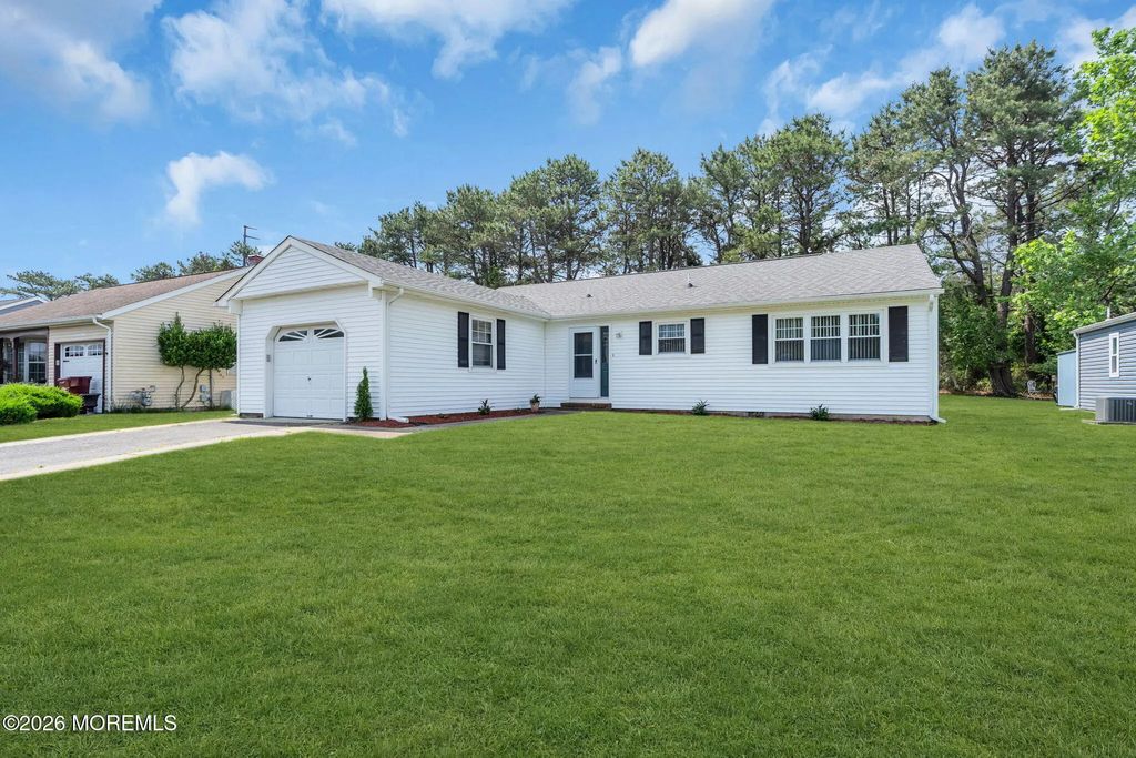 124 Pulaski Boulevard, Toms River