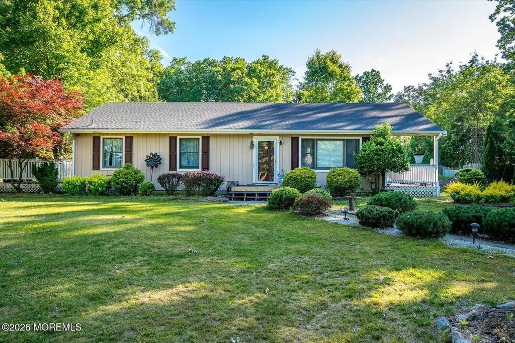 330 Chandler Road, Jackson