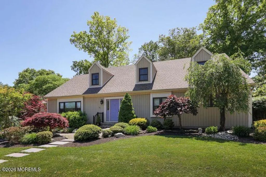 3 Baskenridge Drive, Middletown