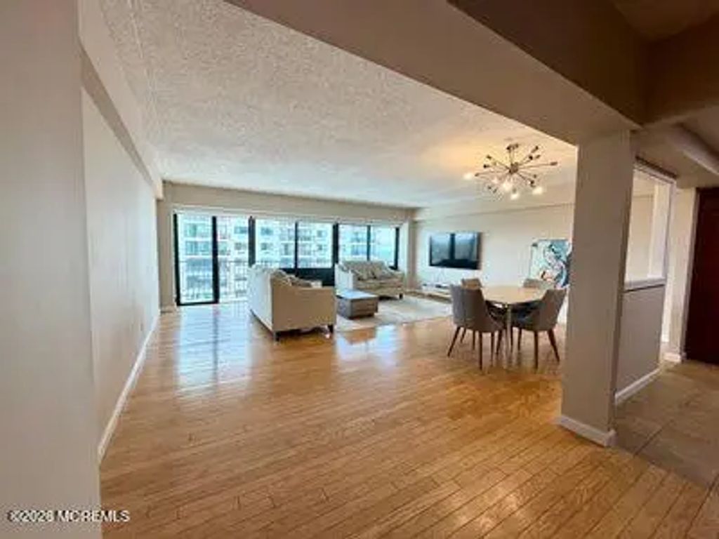 45 Ocean Avenue 7l, Monmouth Beach