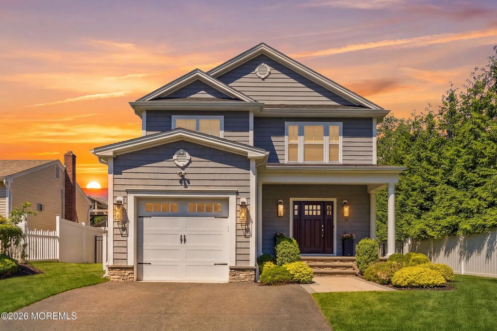 15 Mark Drive, Long Branch