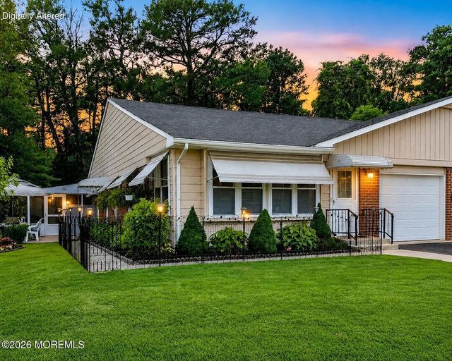 32 A Franklin Lane, Whiting