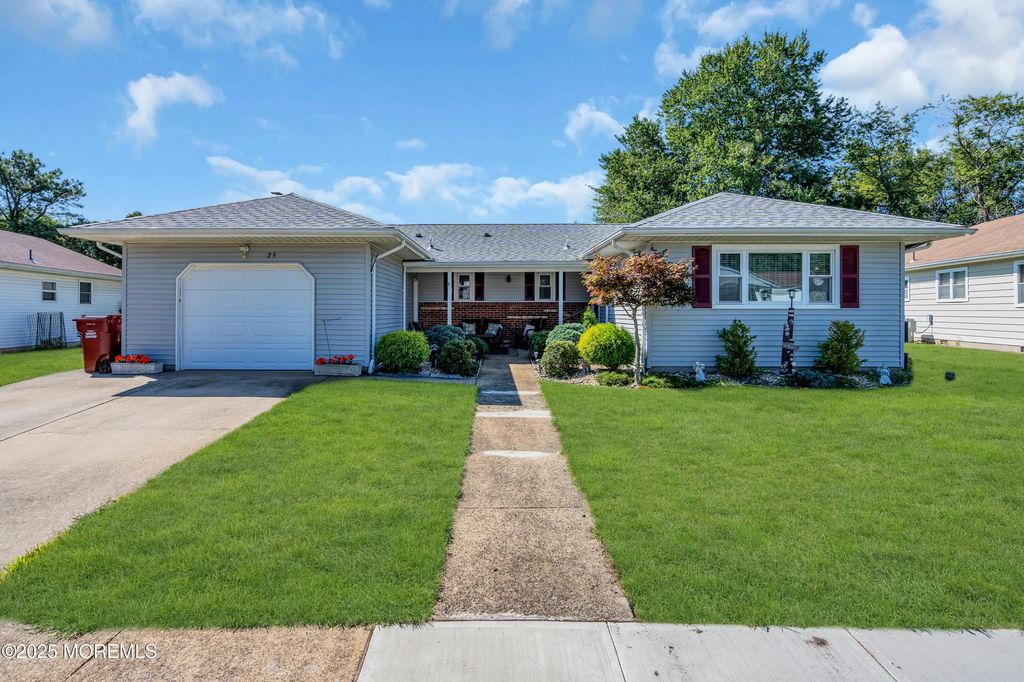 23 Fontana Street, Toms River