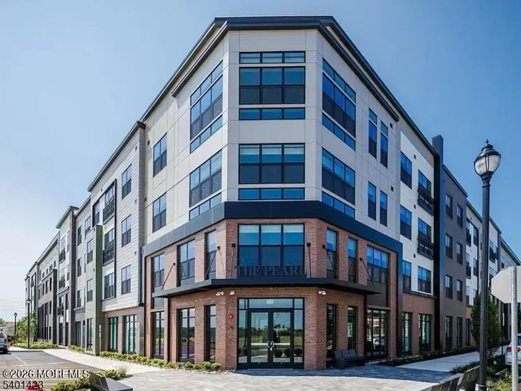 2000 Schindler Drive A6b, South Amboy