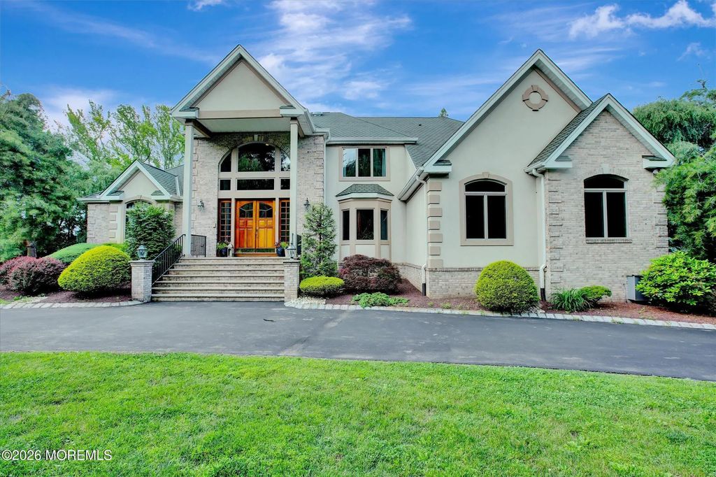 7 Mccampbell Road, Holmdel