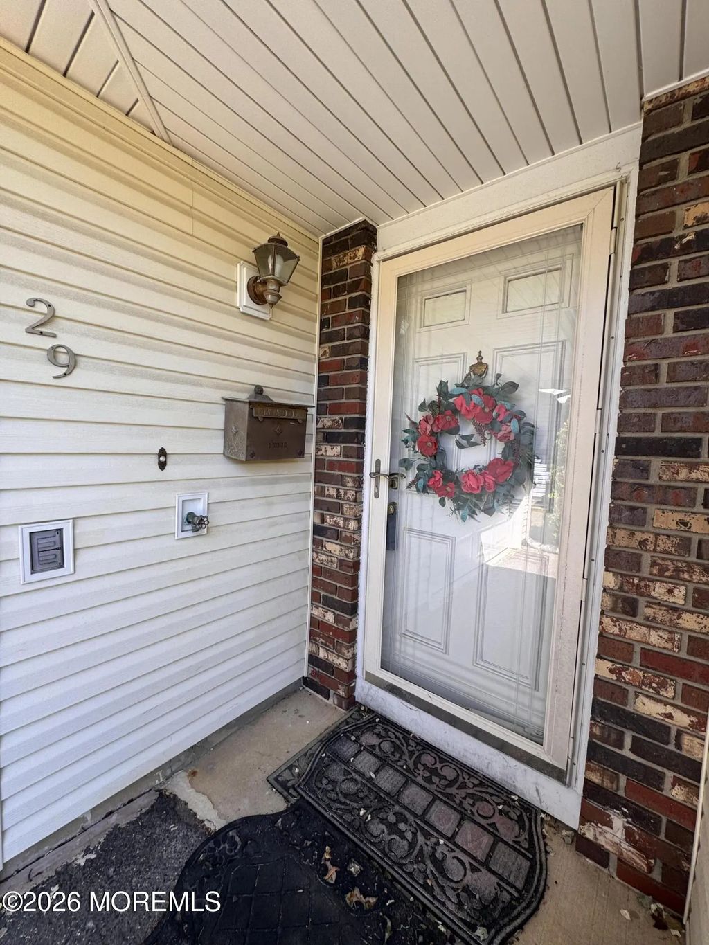 29 Robinson Road, Brick