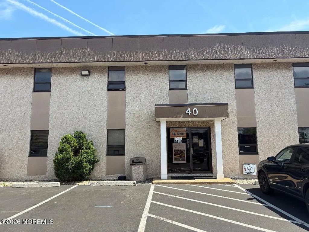 40 Brunswick Avenue 204, Edison