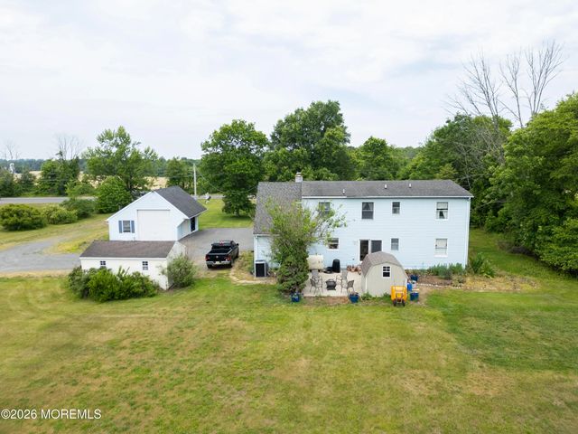 911 Monmouth Road, Cream Ridge