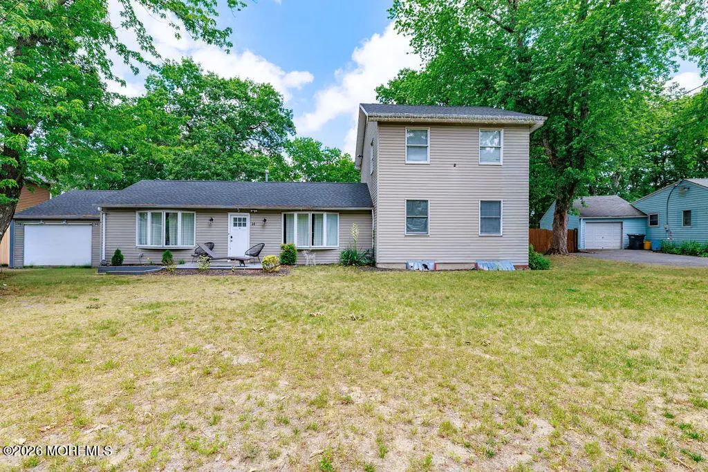 30 Spruce Road, Howell