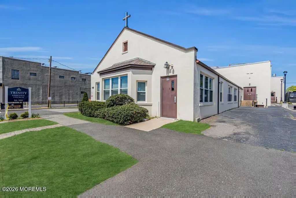 50 White Street, Red Bank