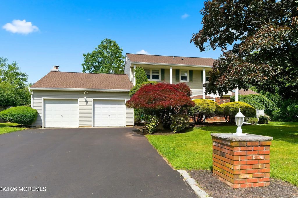 822 York Road, Brick