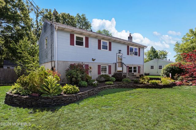 31 W Shore Drive, Southampton