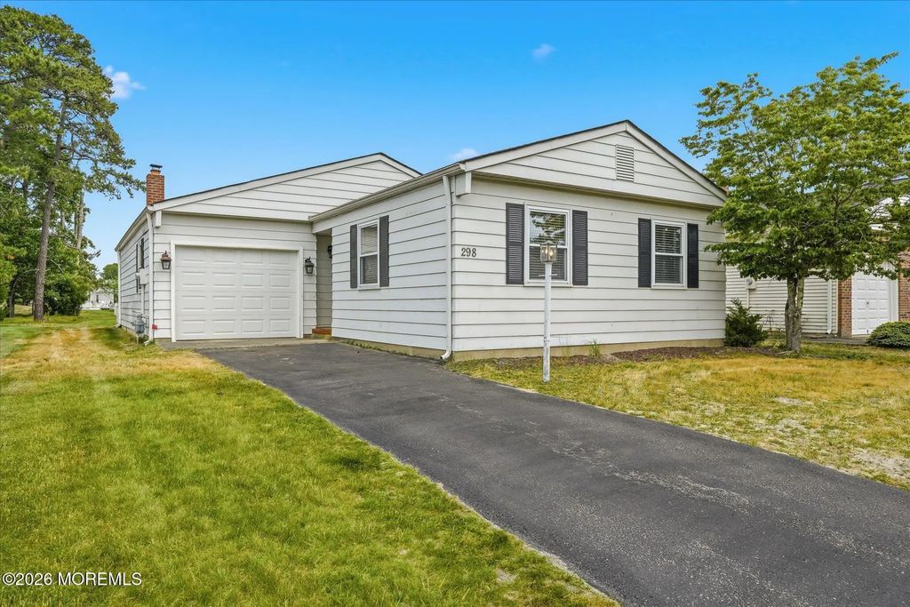 298 Costa Mesa Drive, Toms River