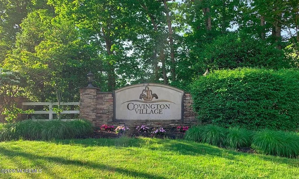 624 Sophee Lane 6, Lakewood