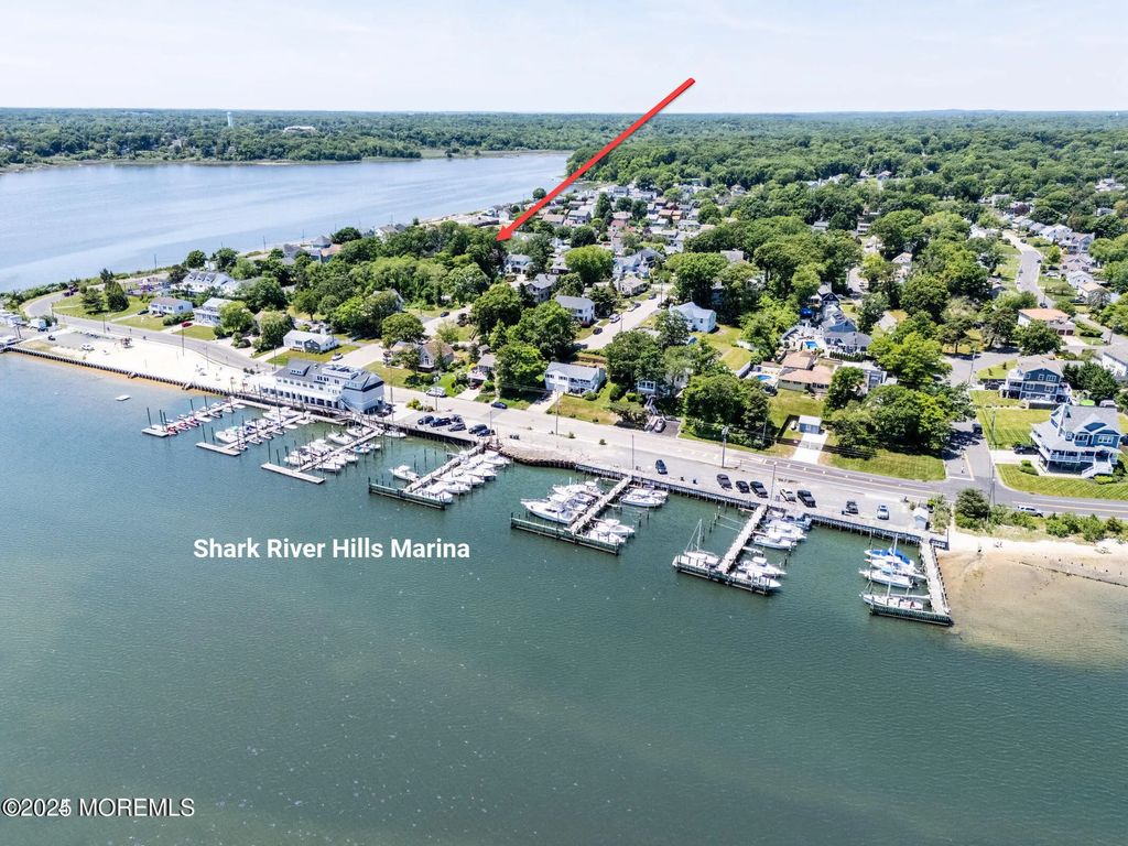 54 Tremont Drive, Neptune Township