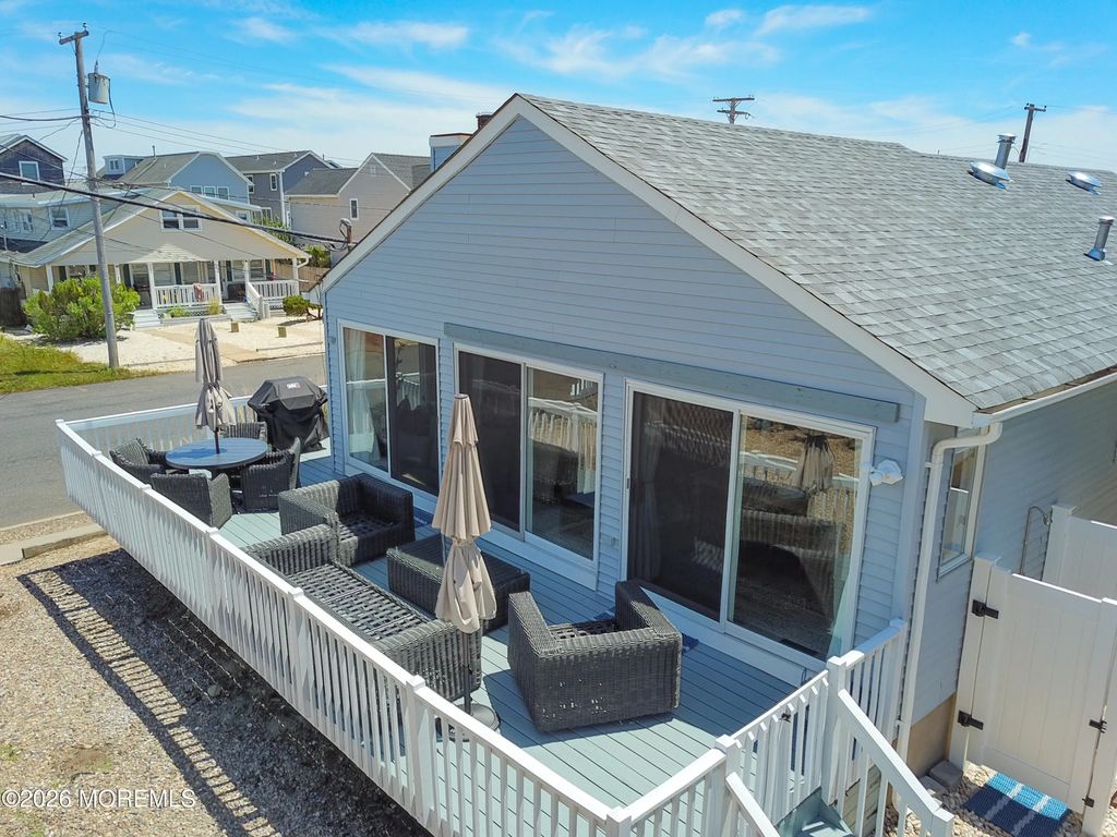 207 4th Avenue, Manasquan