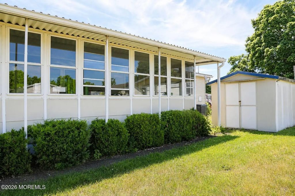 615 Jerome Place, Freehold