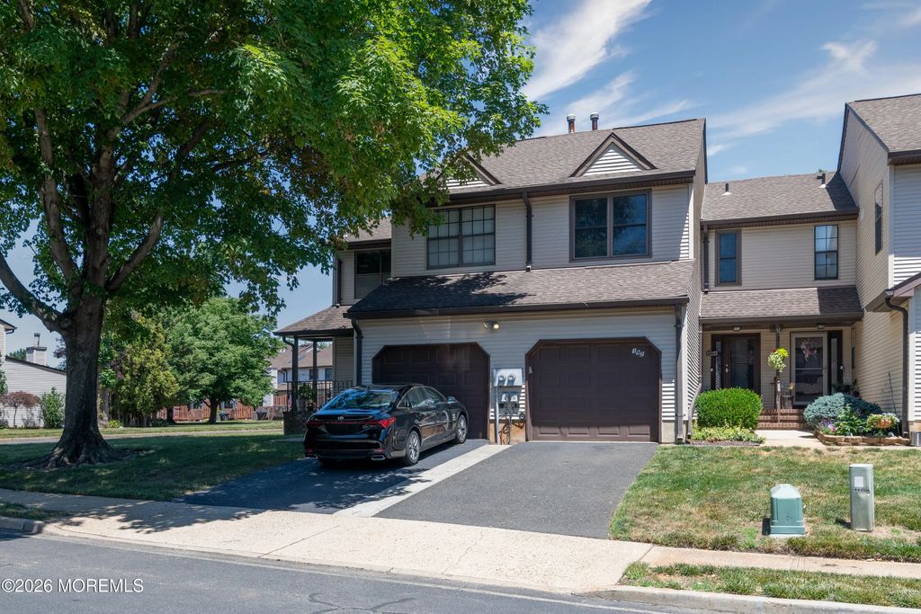 192 Longwood Drive 19-2, Manalapan