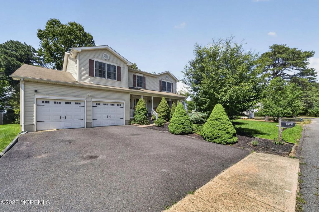 2133 4th Avenue, Toms River